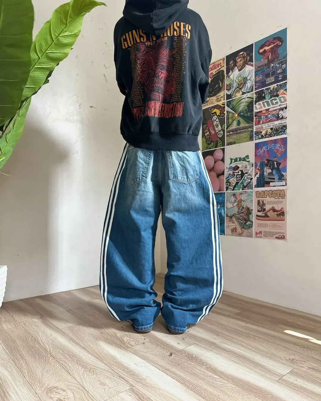 Simple Retro Y2K Harajuku Sports Striped Embroidered Washed Blue Jeans Mens Street Trend Loose Wide-leg Pants Skateboard Pants 250310