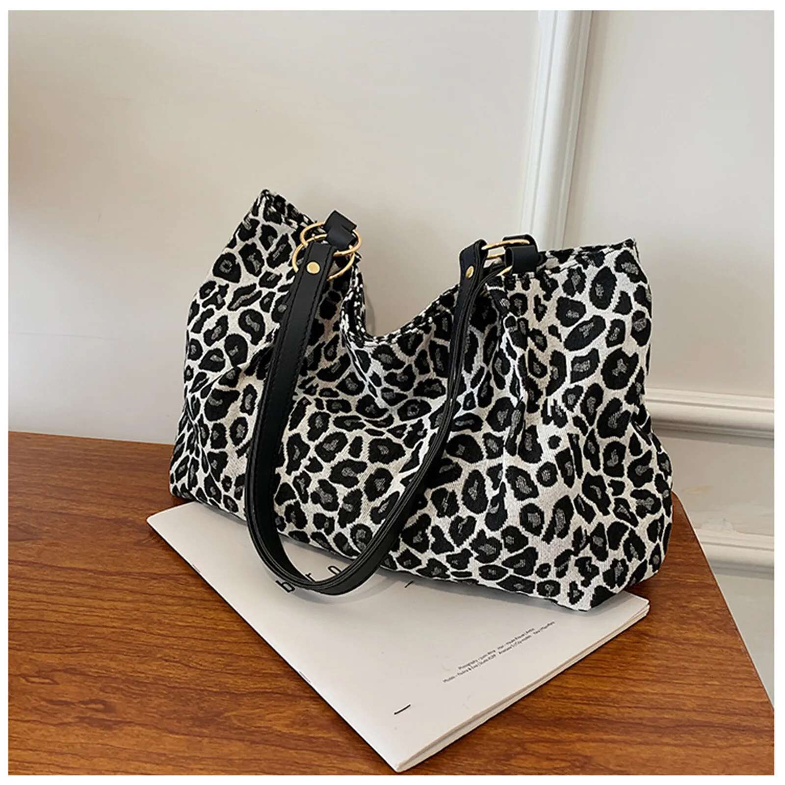 Oversized Leopard Print Women S Shoulder Bag Fashionable Designer Armpit Bag Trendy Large Capacity Retro Handbag Casual Crossbody Bag Shopping Bag Wal