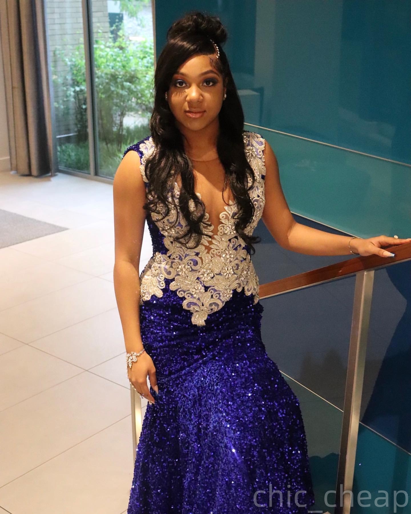 2025 Plus Size Royal Blue Mermaid Prom Dresses Mermaid Sheer Neck Lace Crystals Sequined Evening Formal Birthday Party Special Occasion Dress Gowns