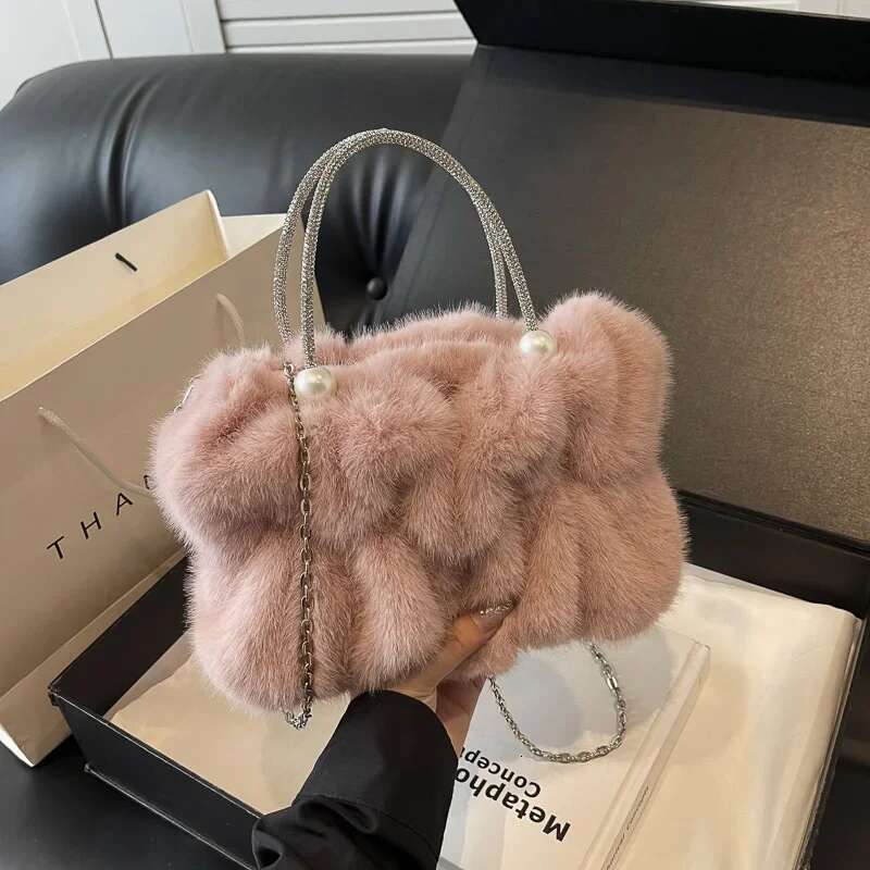 Soft Plush Evening Bag Elegant Party Mini Handbag High end Fur Handbag Fashionable Designer New Anti Slip Chain Crossbody Bag Casual Silver Coin Lipst