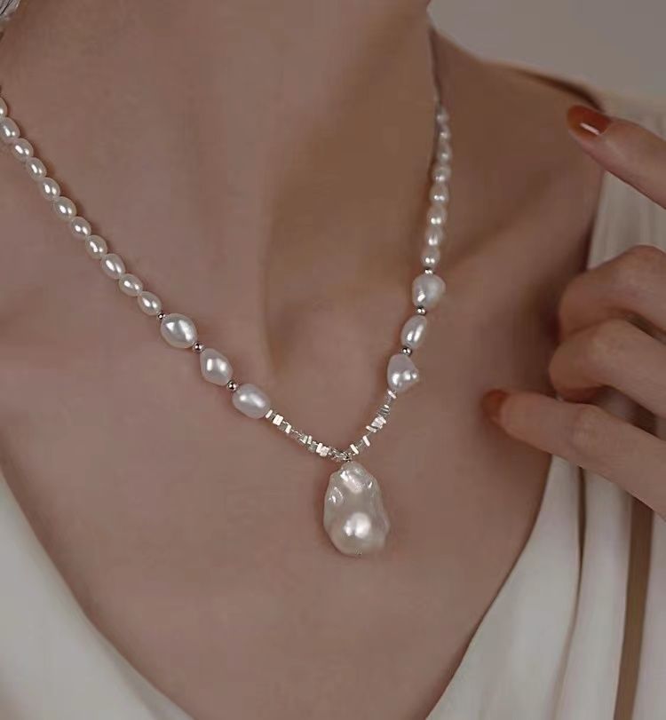 Elegant Luxury Natural Baroque Freshwater Pearl Beaded Short Necklace for Women