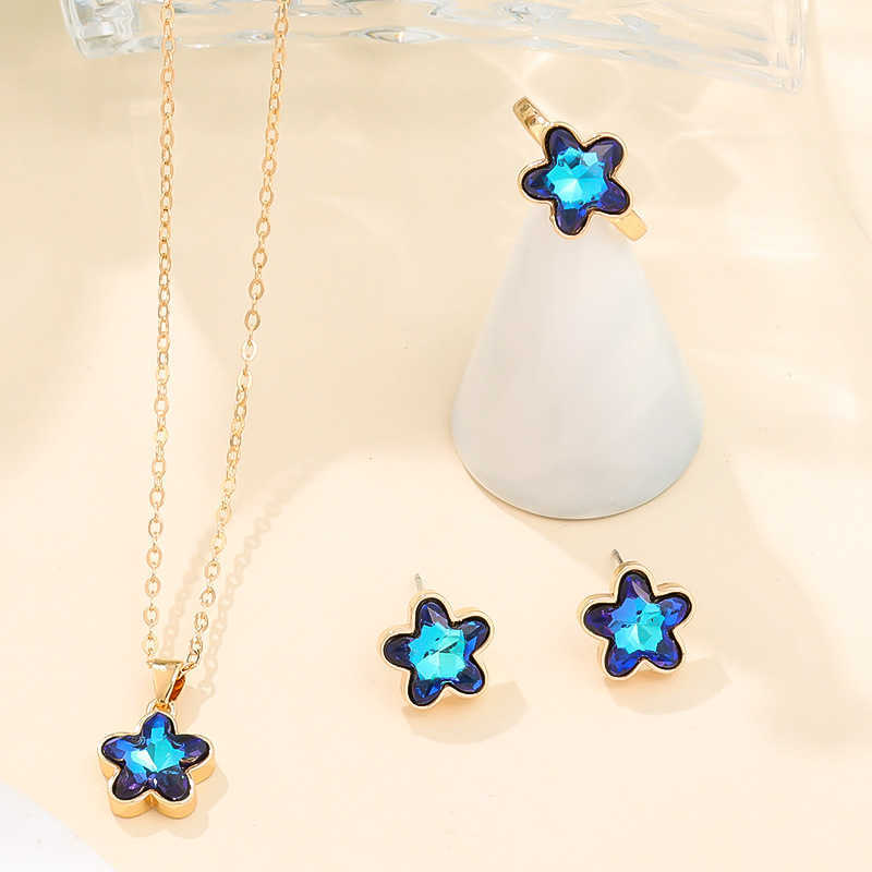 New Gradient Five Star Jewelry Set Fashionable and Personalized Ins Light Luxury Womens Accessories Collarbone Chain W250312