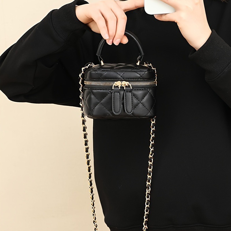 2025 New Black Gold Chain Flower Diamond Grid Shoulder Bag Fashion Designer Women s Handbag Light Luxury Crossbody Bag Wallet Storage Bag Leisure Mini