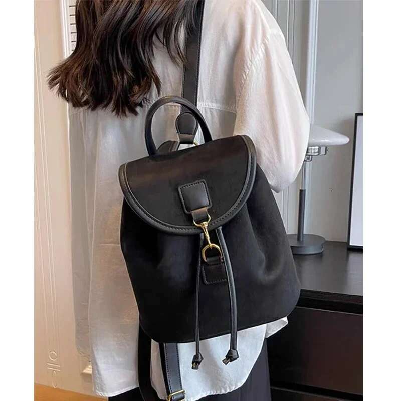 Vintage Veet Women 2025 Fashion Casual Backpack All-Match Portable Bucket Bag Girls Schoolbag Large Capacity Handbag