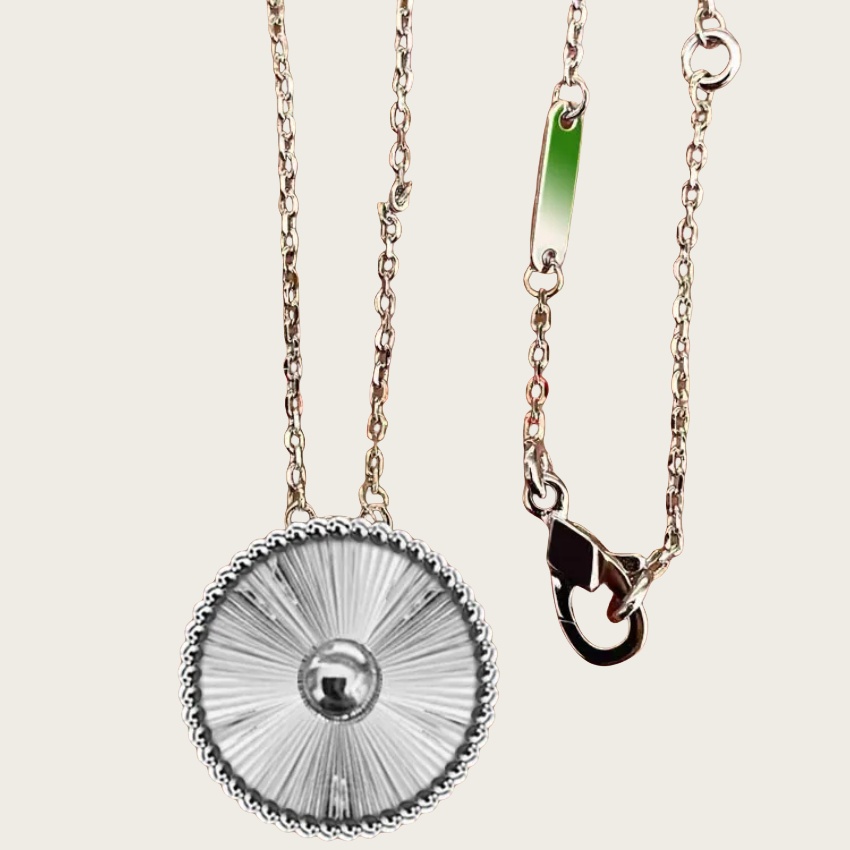 necklaces clover necklace designer clover Moissanite Designer jewelry tennis chain designer jewelry Luxurious Handcrafted Fashionable Necklace for Gif