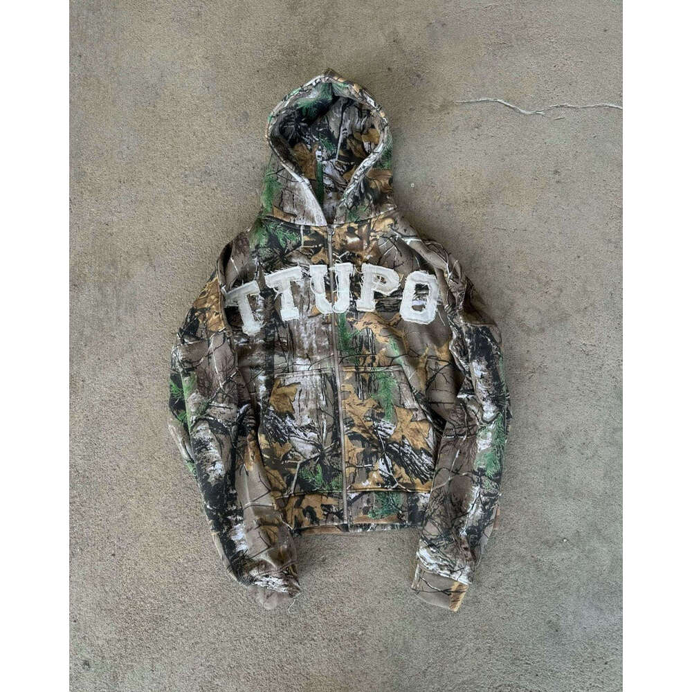 American camouflage vintage embroidered hoodie with personalized design sense, Harajuku loose fitting unisex sweatshirt