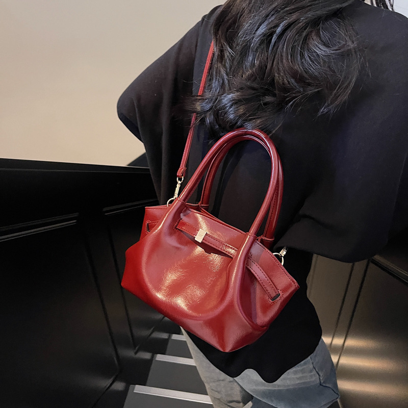 New Niche Designer Fashion Handbag, Large Capacity Handheld Storage Bag Trendy Multifunctional Single Shoulder Crossbody Bag Casual Saddle Bag Wallet 