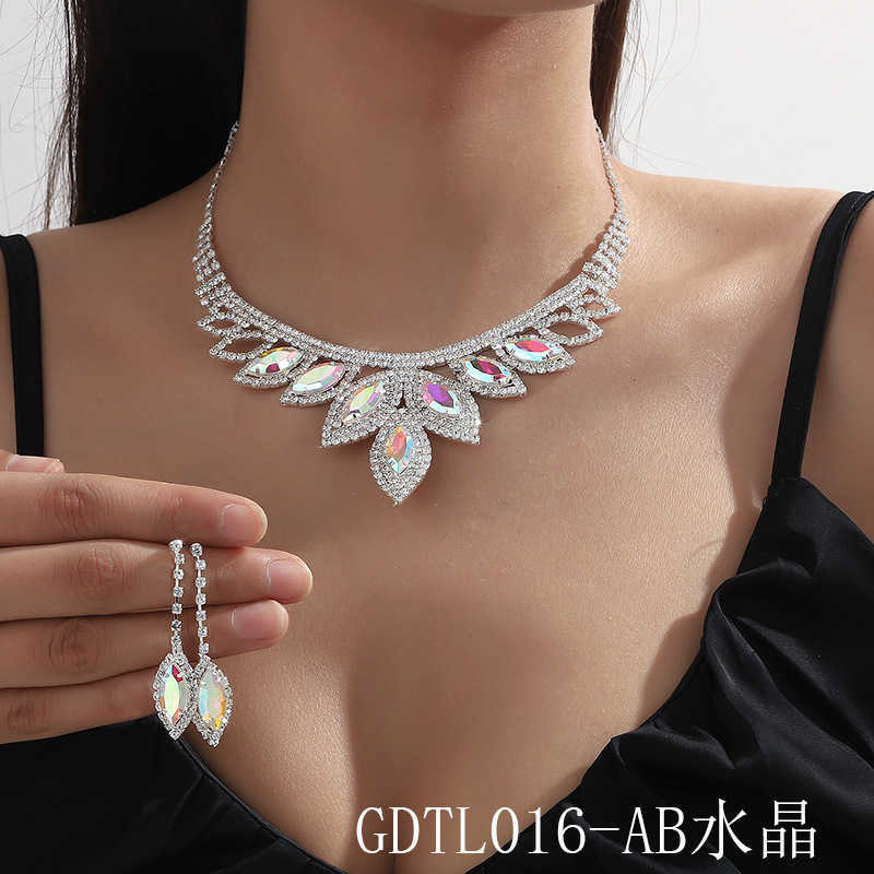 Hot selling dress necklace set fashionable high-end crystal color necklace earring jewelry two-piece set W250312