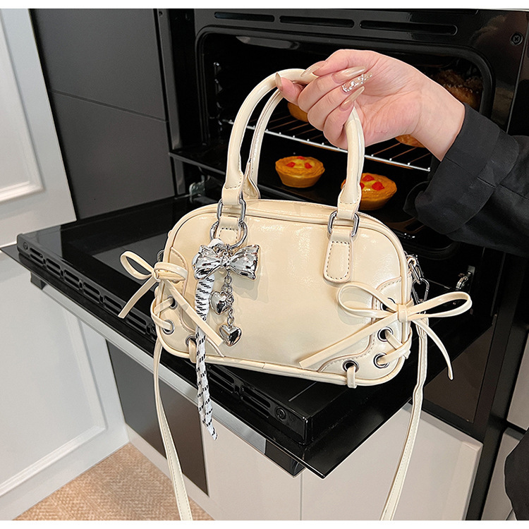 High End Luxury Fashion Designer Women's Handbag 2025 Spring And Summer New Crossbody Bag Trend Casual Large Capacity Storage Bag Versatile Walle