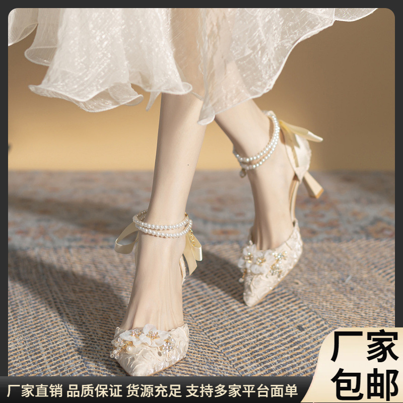Designer sandals 2025 New Spring and Autumn New Bow Hollow High Heels, Elegant Pearl Chain Pointed Princess Shoes, Versatile for Children, Single Shoe