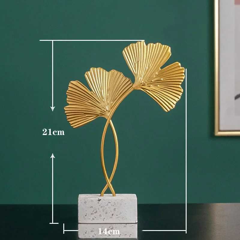 Golden Ginkgo Leaf Crafts Leaves Sculpture Nordic Iron Art Livingroom Decor Home Decoration Accessories Office Desktop OrnamentsT250310