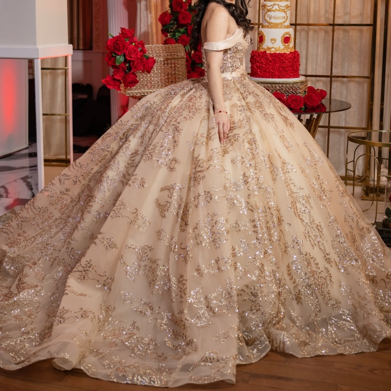Champagne Shiny Quinceanera Dresses Ball Gown Off The Shoulder Sequin Applique Lace Beads Tull Party Birthday Sweet 16 Vestidos 15 Anos