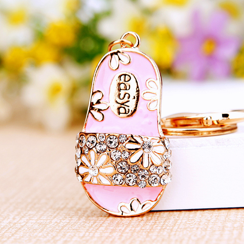 Elegant Ladies' Metal Keychain with Sparkling Diamond Accents - Ideal for Car Keys & Shoe Decoration