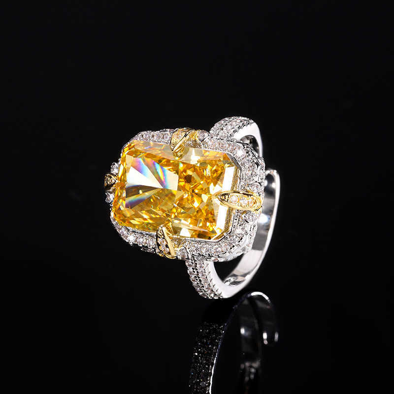 2024 New Zhuangsheng High Carbon Diamond Ice Flower Cutting Copper Inlaid Light Luxury Set for Female Lead 10 * 14 W250312