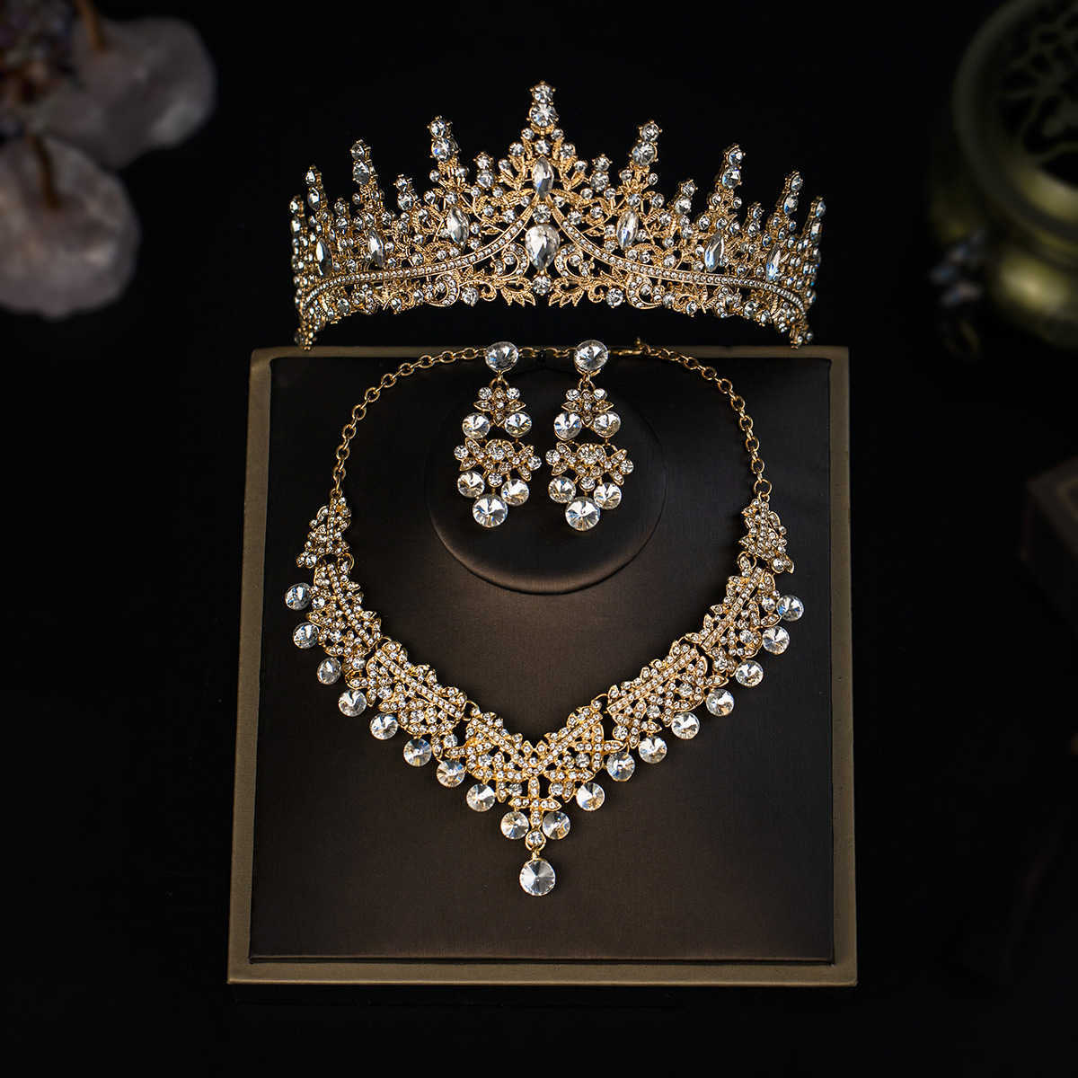 Bridal jewelry three piece set high-end dance party wedding jewelry alloy diamond crown necklace earring set W250312