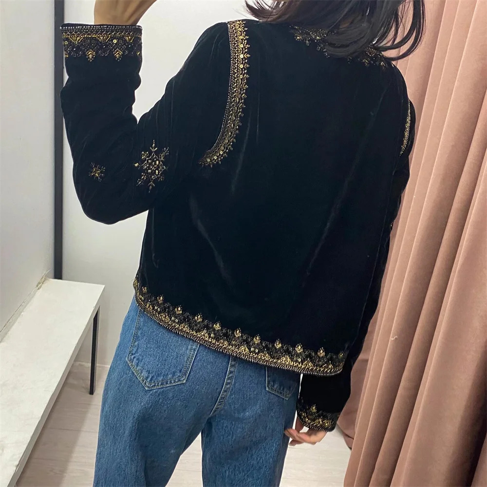 Zarb SpringSummer Womens Fashion and Versatile Slim Fit Trendy ed Velvet Coat 250303