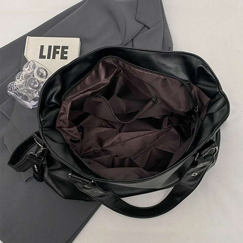 Retro Roomy Shoulder Female Black Classic Crossbody Crocodile Pattern Large Capacity Style Soft Leather Tote Bag
