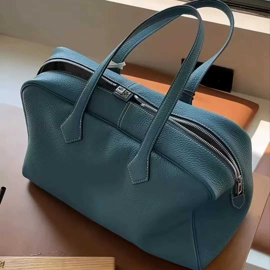 VOAETEC High Quty First Layer TC Cowhide Boston BagCommuter Travel Light Large Capacity Handbag Casual VersatileC250312