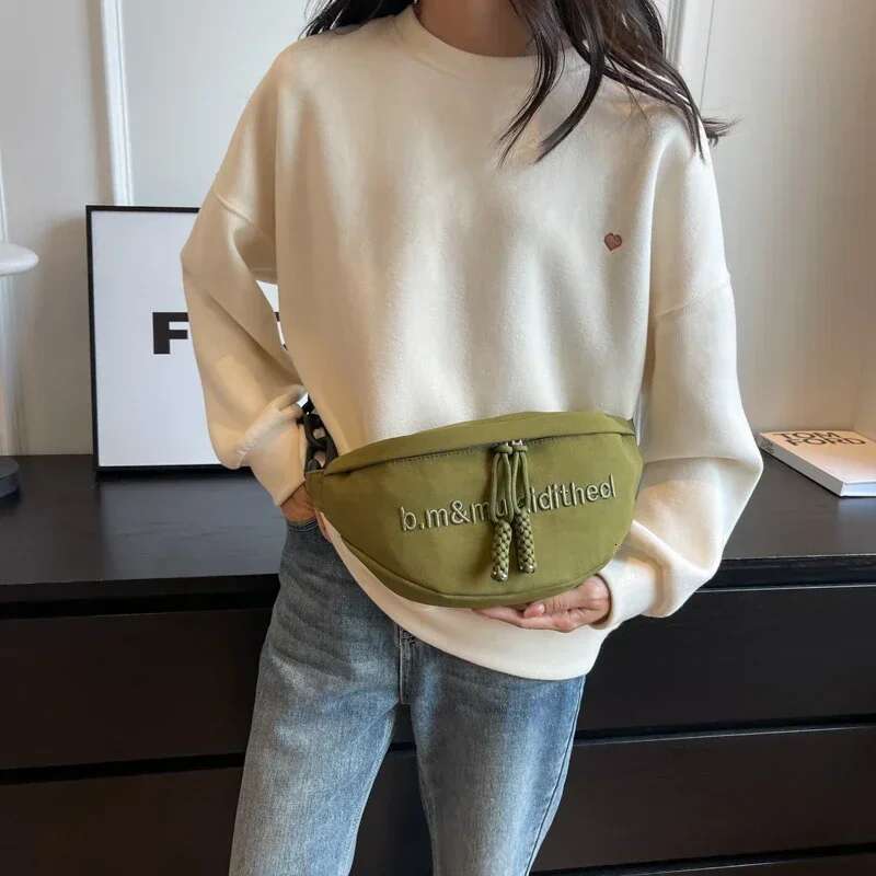 Large Capacity Crossbody Bag Women s Designer Fashionable Waist Bag Trendy Half Moon Shaped Solid Color Dopamine Handbag High quality Saddle Bag Walle
