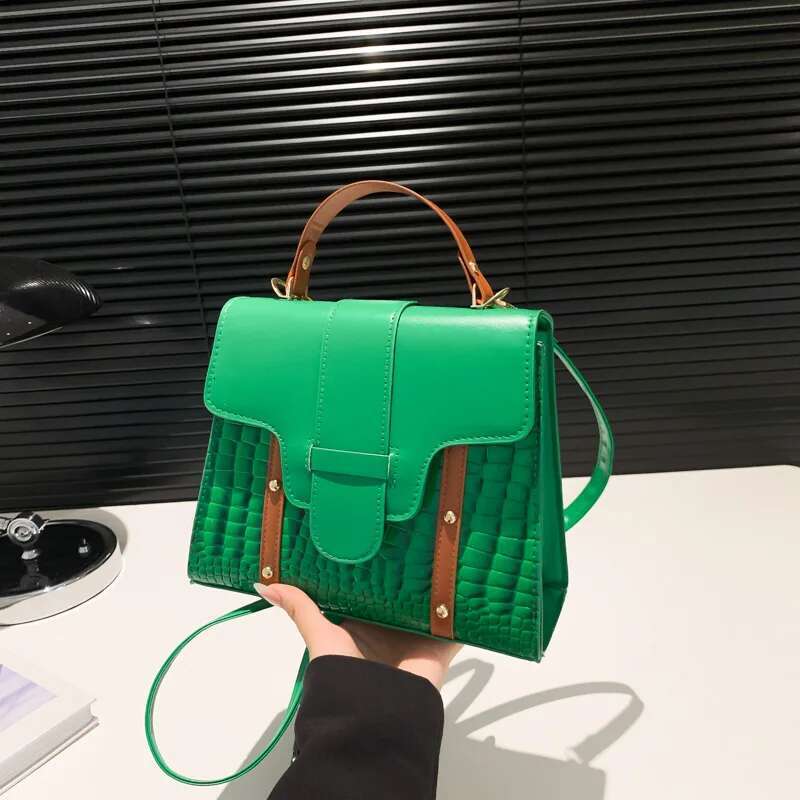 2025 New High Quality Women s Soft Shoulder Bag Crossbody Bag Fashion Designer Women s Handbag High Quality Leather Underarm Bag Light Luxury Wallet P