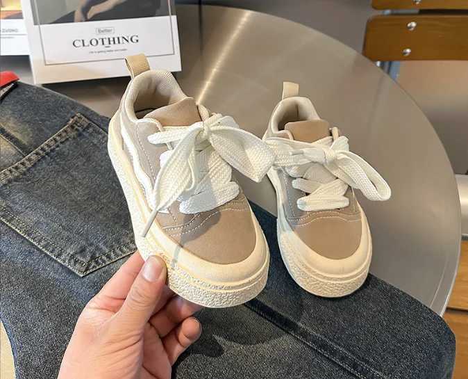 Childrens sports shoes fashionable round toes comfortable and fashionable anti slip sports shoes childrens soft soled casual edition shoes Z250312