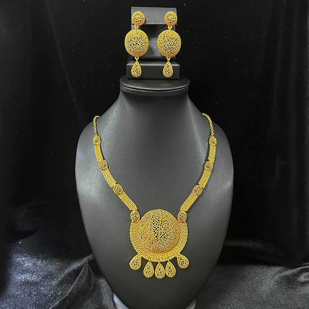 Hot selling recommendation Dubai 24k gold-plated womens jewelry set necklace bride necklace earrings two-piece set W250312