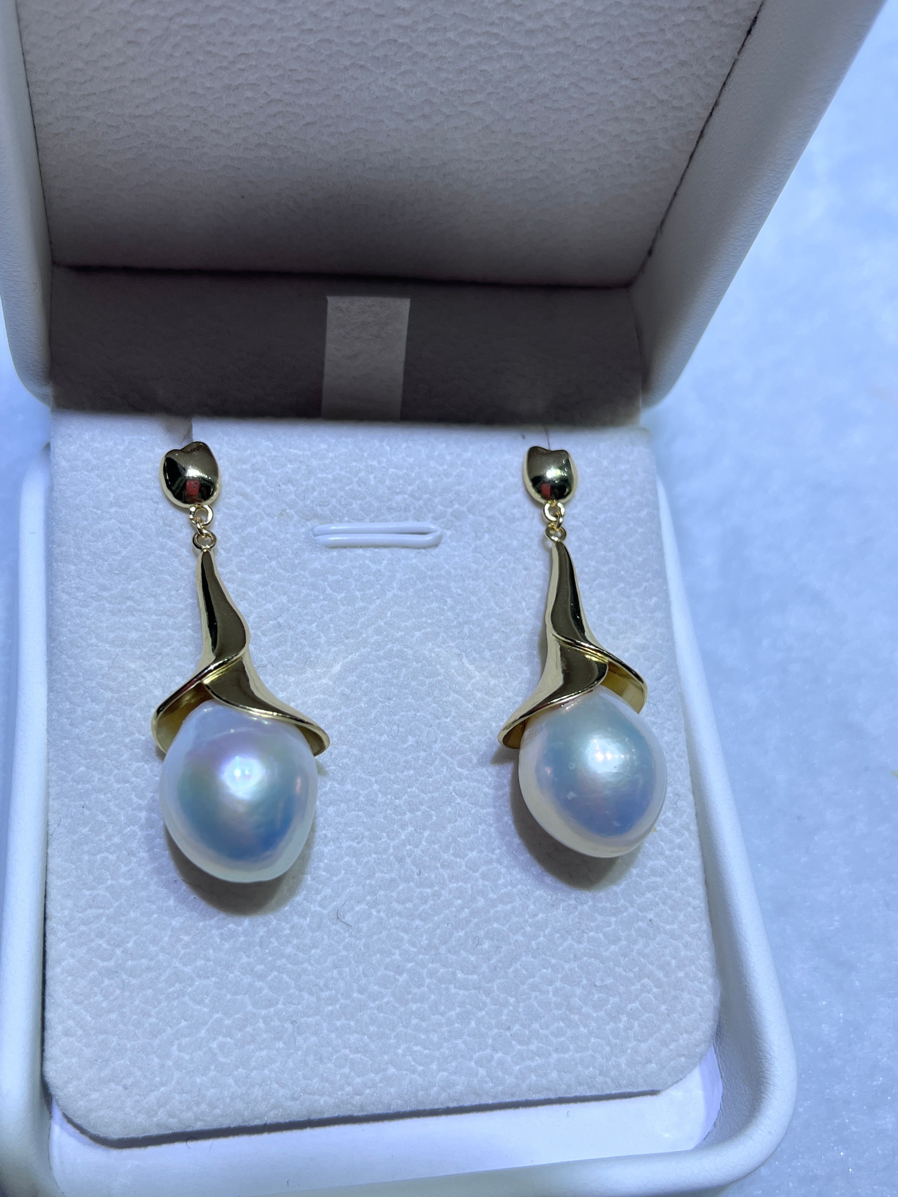 Women's Freshwater Pearl Pendant Earrings - Chic Fashion Jewelry Accessory