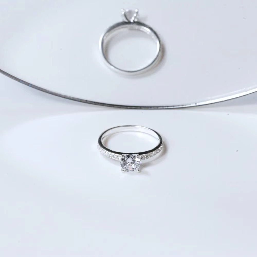 Welcome Deal 925 Rings for Parties Wedding Engagement Diamond Moissanite Rings for Wholesale with Ruby