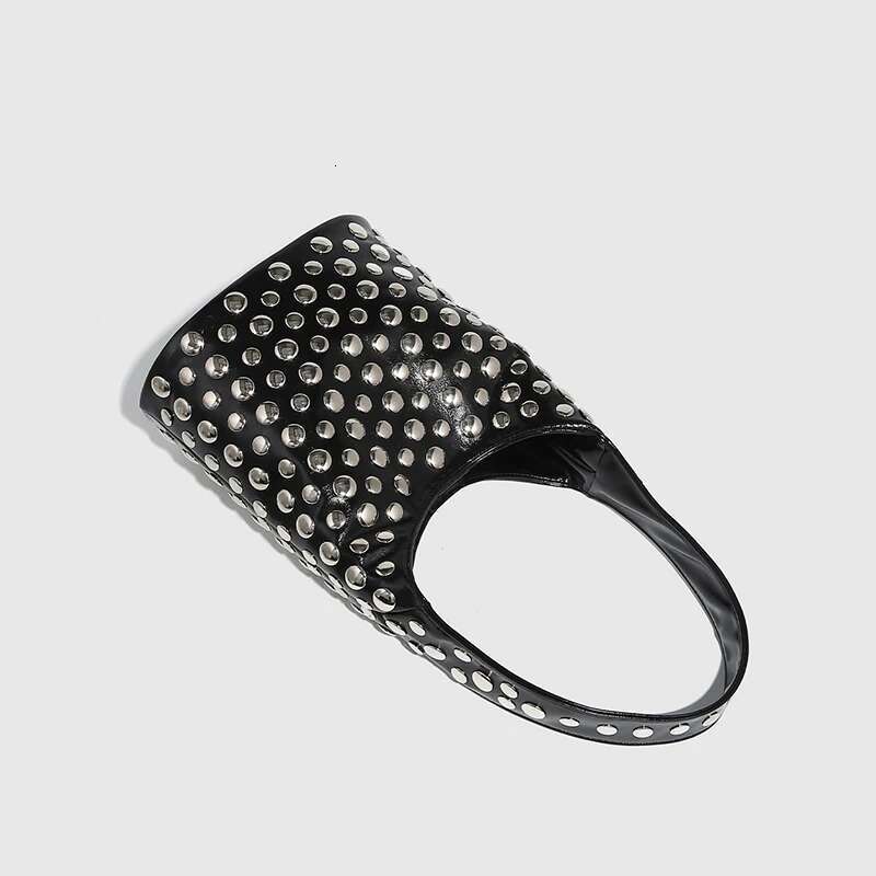 2025 Outdoor Metal Rivet Motorcycle Style Bucket Bag Women s Shoulder Bag Fashion Designer Trendy Underarm Bag Outdoor Leisure Wallet Makeup Storage B