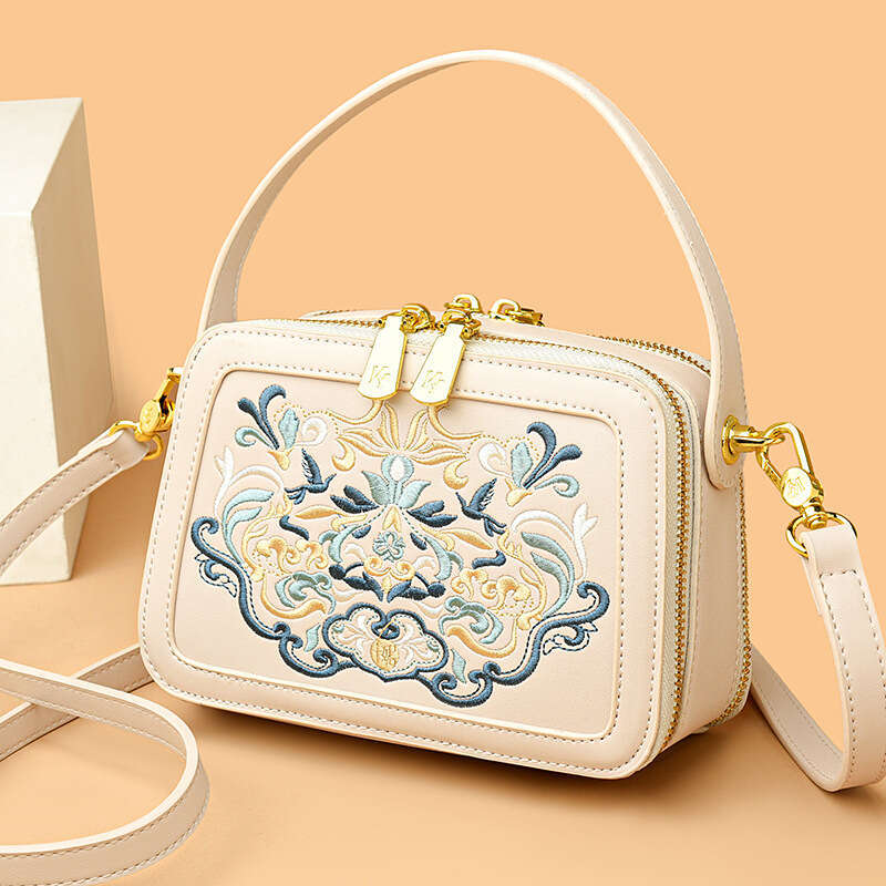 Women's Bags handbag High end design Chinese style embroidery handbag, fashionable and atmospheric crossbody bag, daily commuting shoulder bag