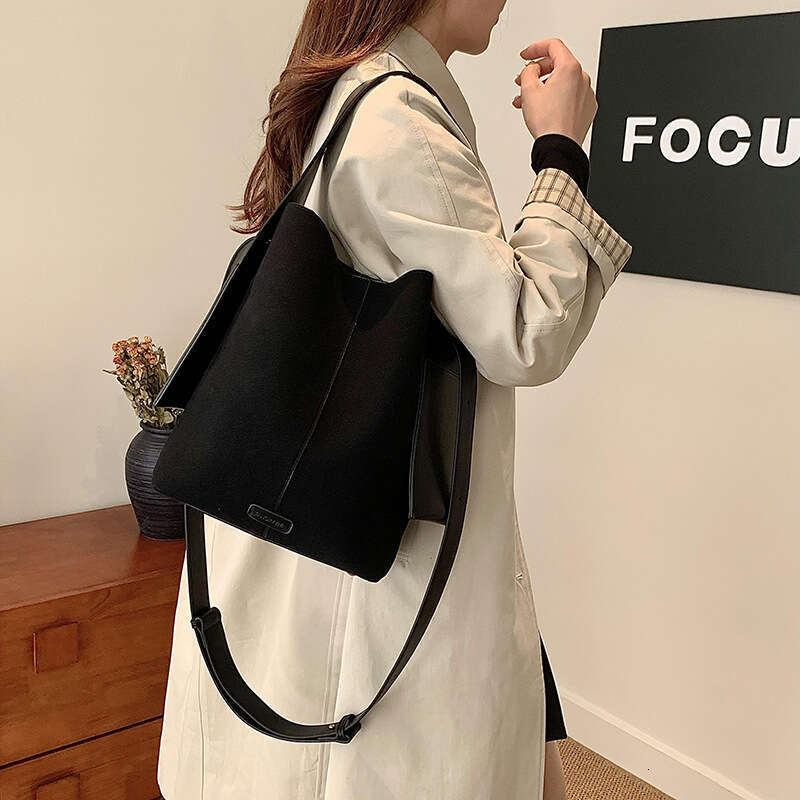 Women's Bags handbag Autumn and winter new niche design high-end tote women's large capacity soft frosted leather hanging ear bucket bag