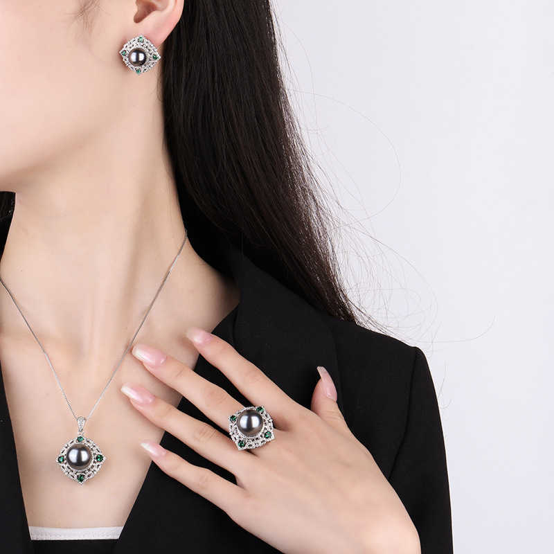 Zhuang Shengsheng copper bottom gold-plated inlaid with mother of pearl Korean version simulation emerald inlaid with diamond temperament gray pearl s