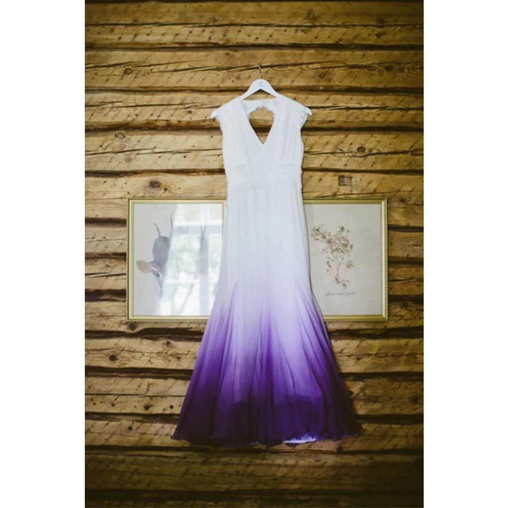 Gradient Purple And White Beach Wedding Dresses Open Back Sleeveless Long A-Line Bohemian Bridal Gown 2025 Colorful Country Chiffon Bride Dress Custom