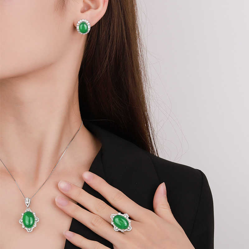 Zhuangsheng Copper Bottom Gold Plated Ice Seed Fluorescent Simulation Green Jade Essence Temperament Set 13 * 18-10 * 12 W250312