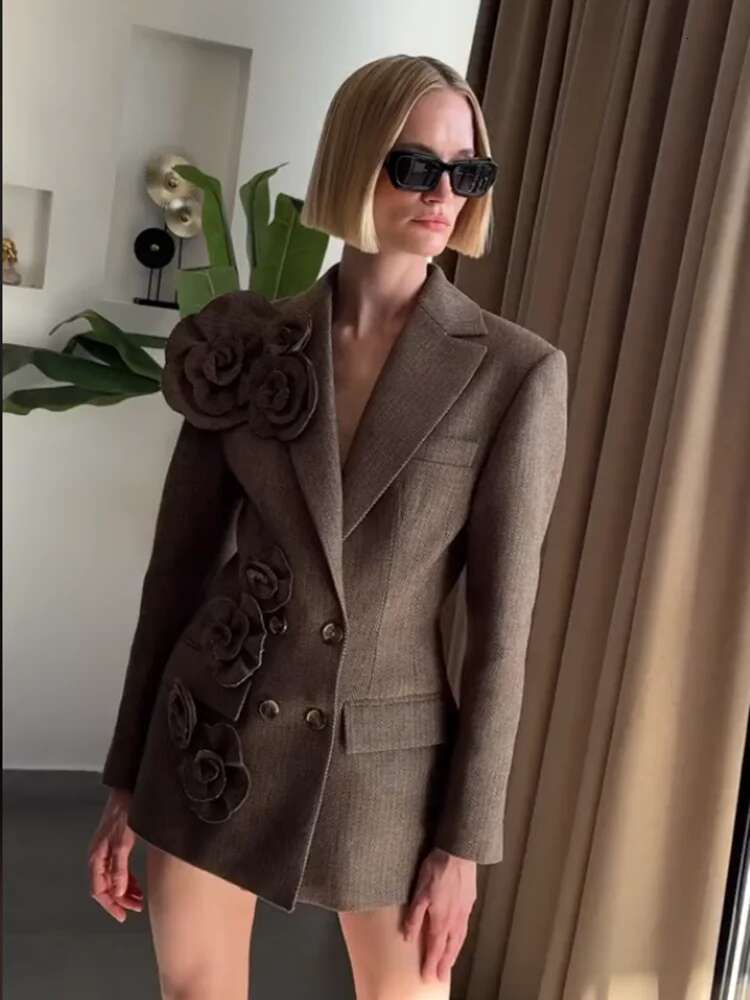 TWOTWINSTYLE Solid Spliced Appliques Slim Blazers For Women Notched Collar Long Sleeve Patchwork Button Chic Elegant Coat Female