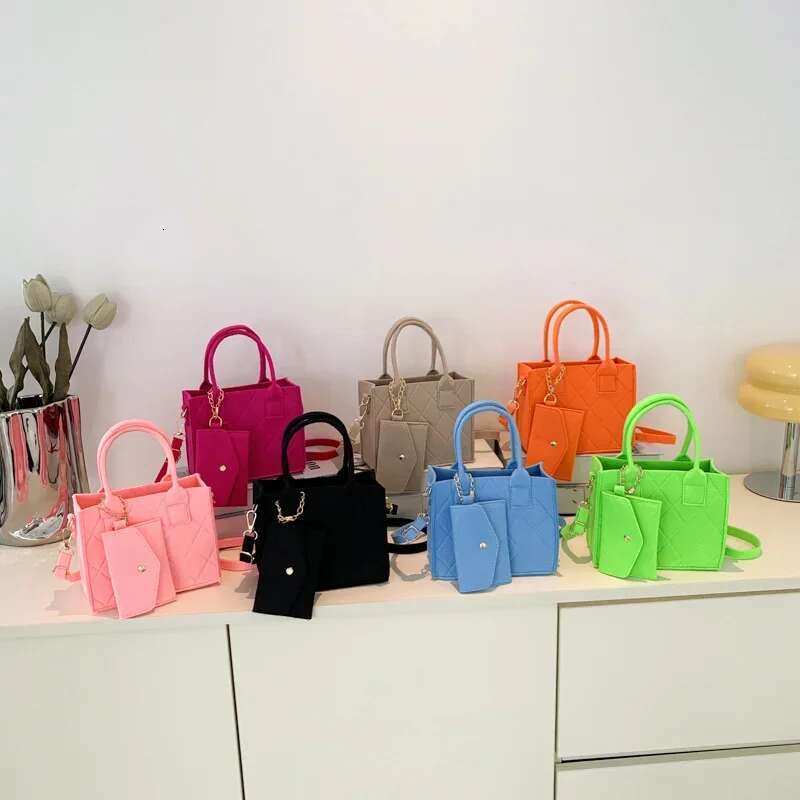 2025 New Women s Mini Bag Pulling Chain Crossbody Bag Solid Color Felt Shoulder Bag Designer Handbag Fashion Wallet Casual Crossbody Bag
