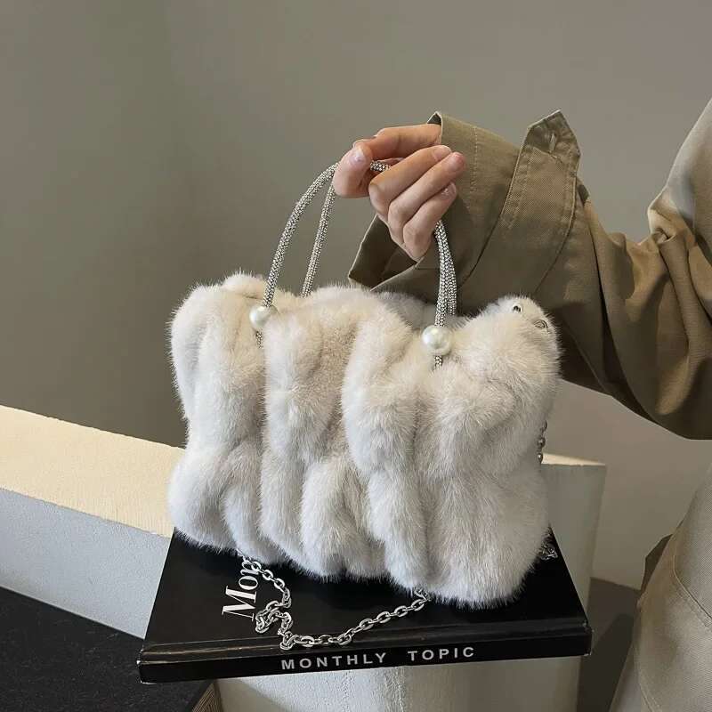 Soft Plush Evening Bag Elegant Party Mini Handbag High end Fur Handbag Fashionable Designer New Anti Slip Chain Crossbody Bag Casual Silver Coin Lipst