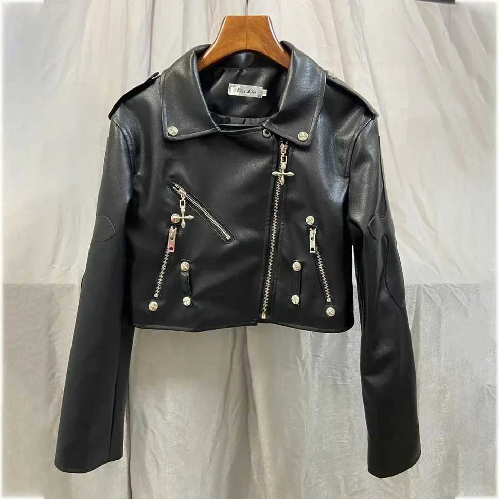 2023 Autumn New PU Leather Punk Jacket Womens Fashionable Cropped Motorcycle Cross Stitch Street Jacket TopT250311