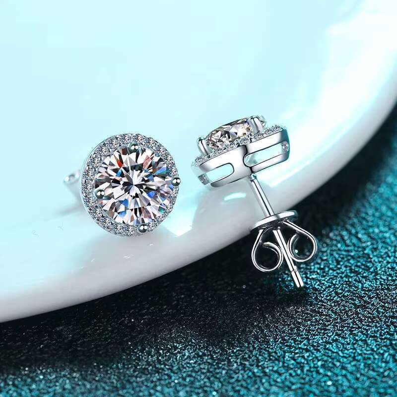 Solid sier women's 1-carat carbon silica round earrings with square halo