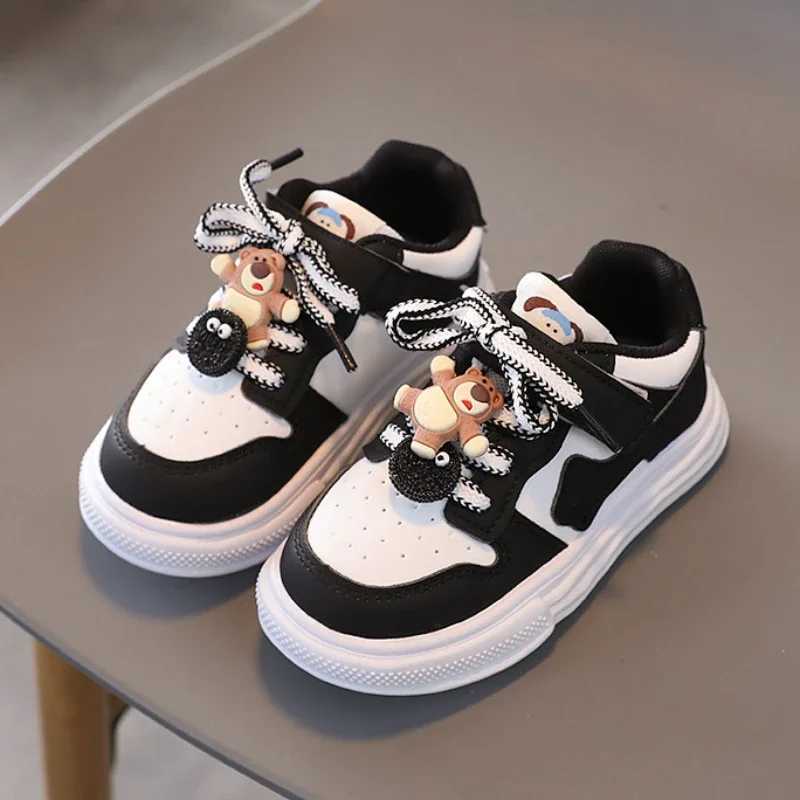 Childrens sports shoes boys fashionable anti slip sports shoes girls cute bear outdoor shoes childrens casual shoes size 23-30 Z250312
