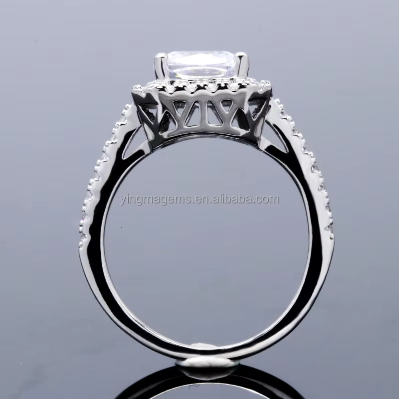 Fashion Engagement Wedding Silver 925 2.5 Carats Cushion Cut Moissanite Ring