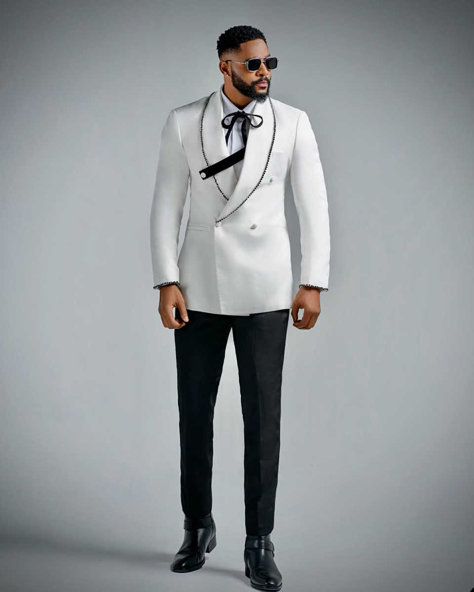 Noble Wedding Tuxedos Double Breasted Beaded Men Suit Shawl Lapel 2 Piece Set Jacket Pants Groom Business Blazers Customized