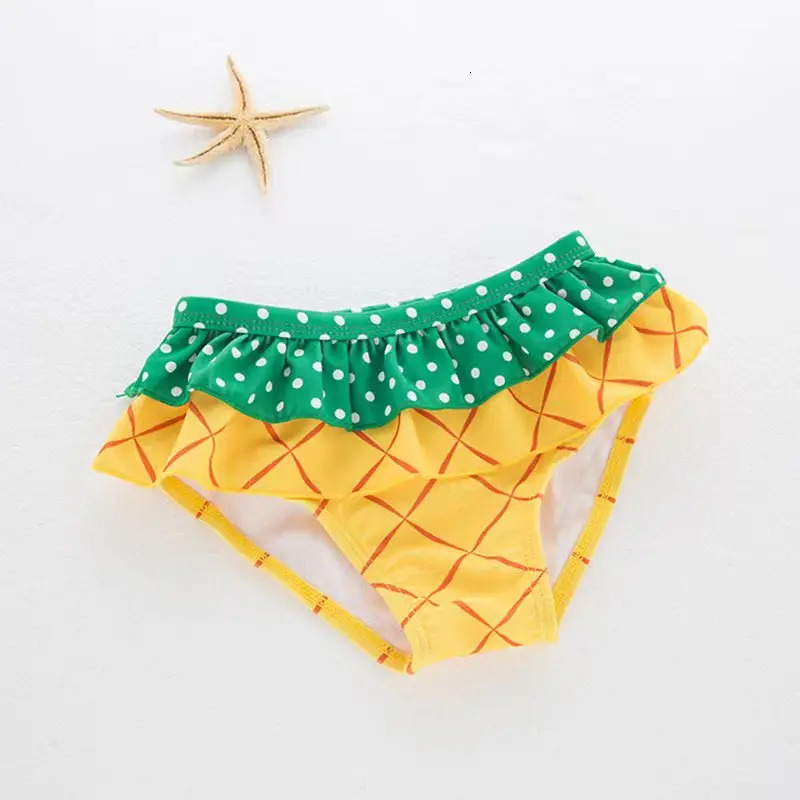 Baby Swimwear Kids Girls 3 Pieces Swimsuit Bikini Summer Children Cute Strawberry Pineapple Swimwear For Beach Vacation 250311