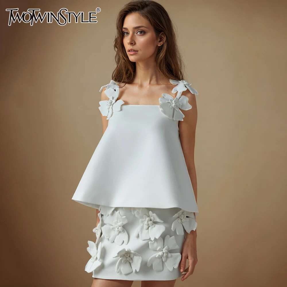 TWOTWINSTYLE Solid Two Piece Sets For Women Square Collar Sleeveless Top High Waist Skirt Patchwork Appliques Elegant Set Female