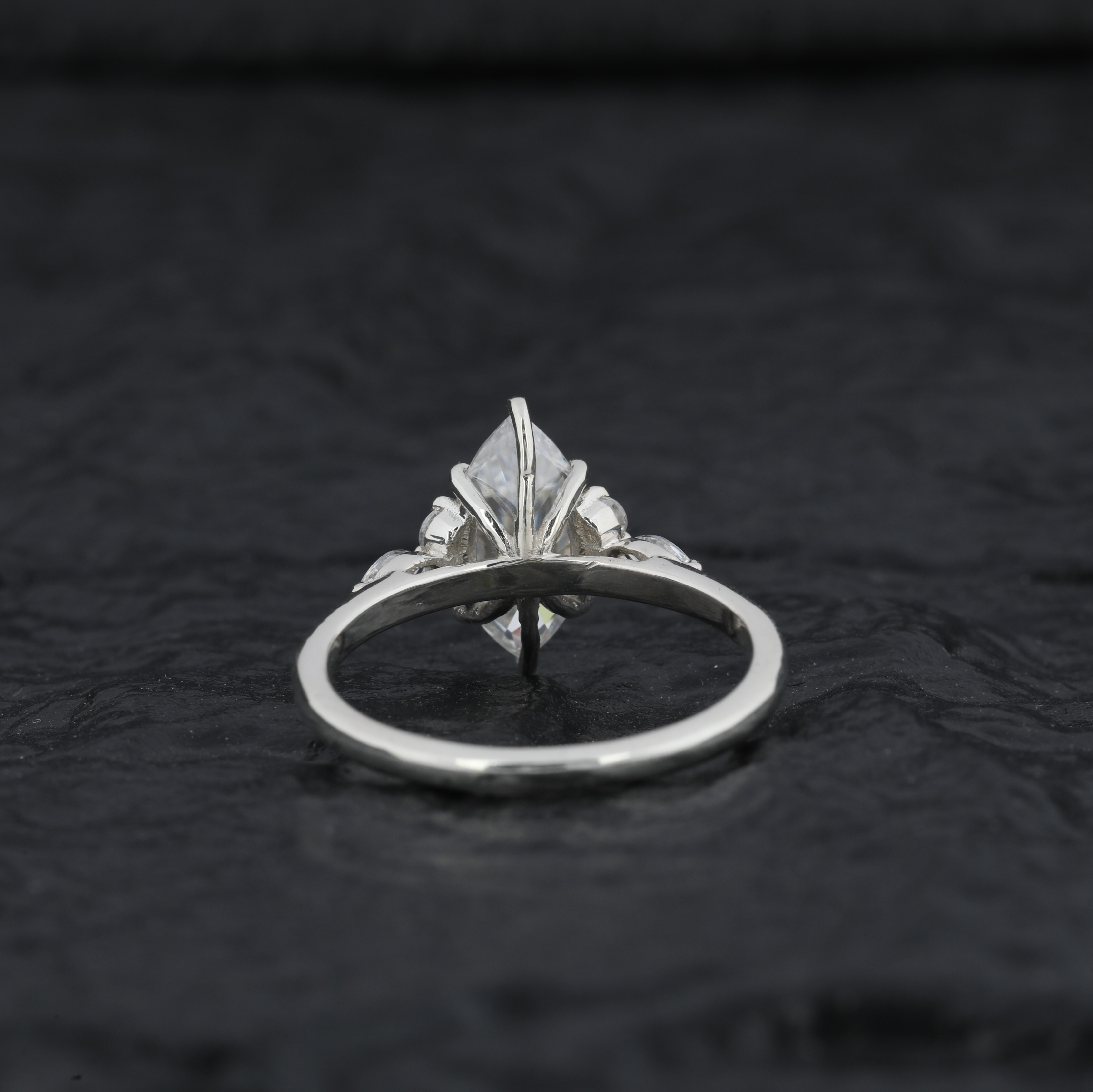 Direct Manufacturer Promise Wedding Moissanite Rings 925 Sterling 10K 14K 18K Silver Moissanite Diamond Ring