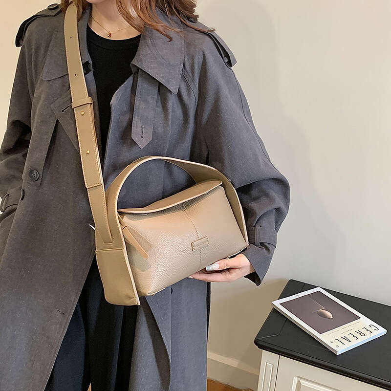 Women's Bags handbag Single shoulder autumn and winter new style simple hanging ear women's large capacity high-end leather casual versatile