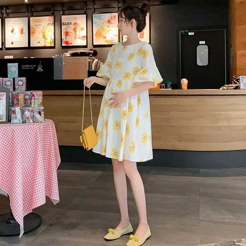 Maternity Clothes Summer Short Sleeve Loose-fit Dress Trendy Top For Petite Moms-to-be Belly-covering Trendy Mom DressT250311