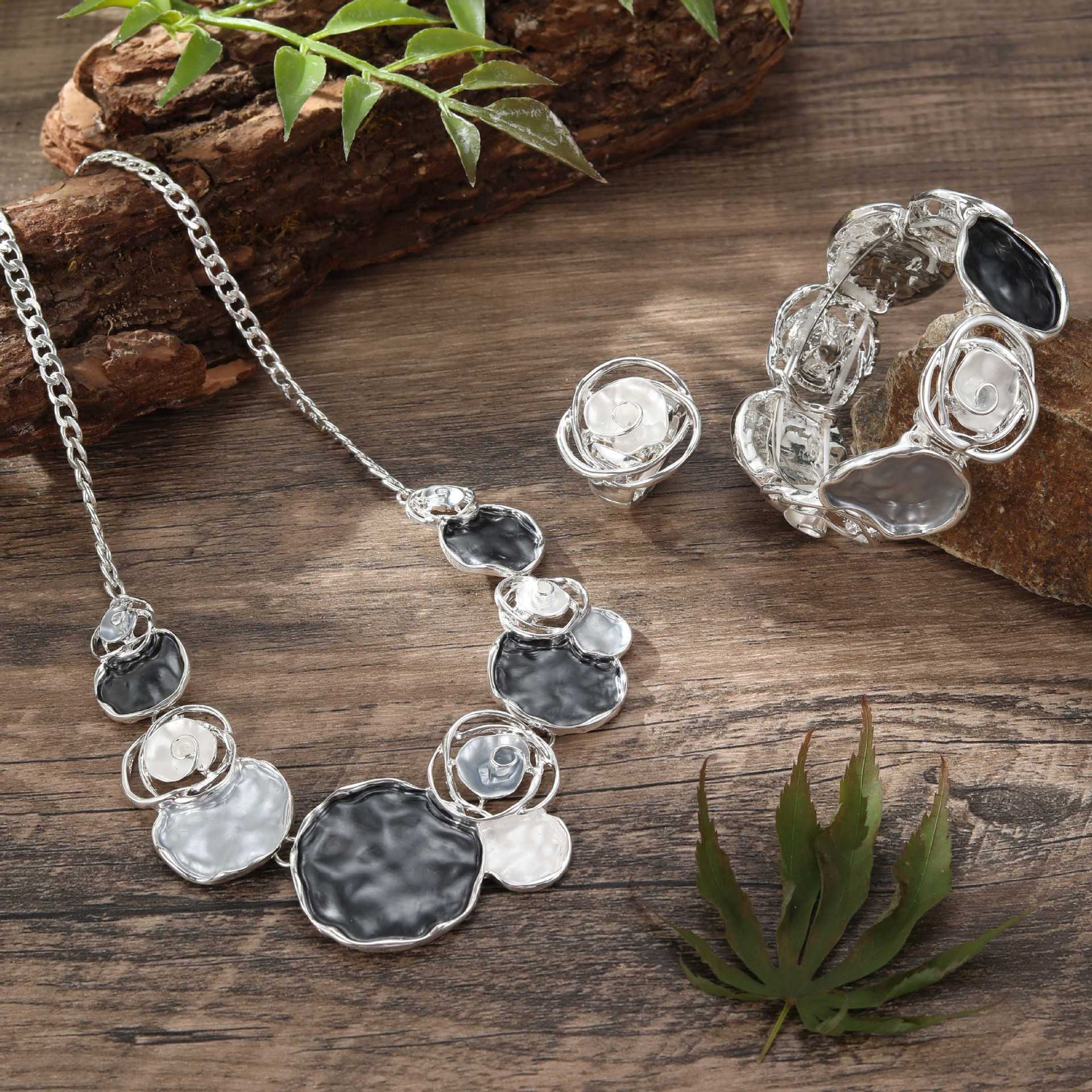 Colored oil painting rose ring bracelet necklace set for womens banquet high-end decoration set W250312