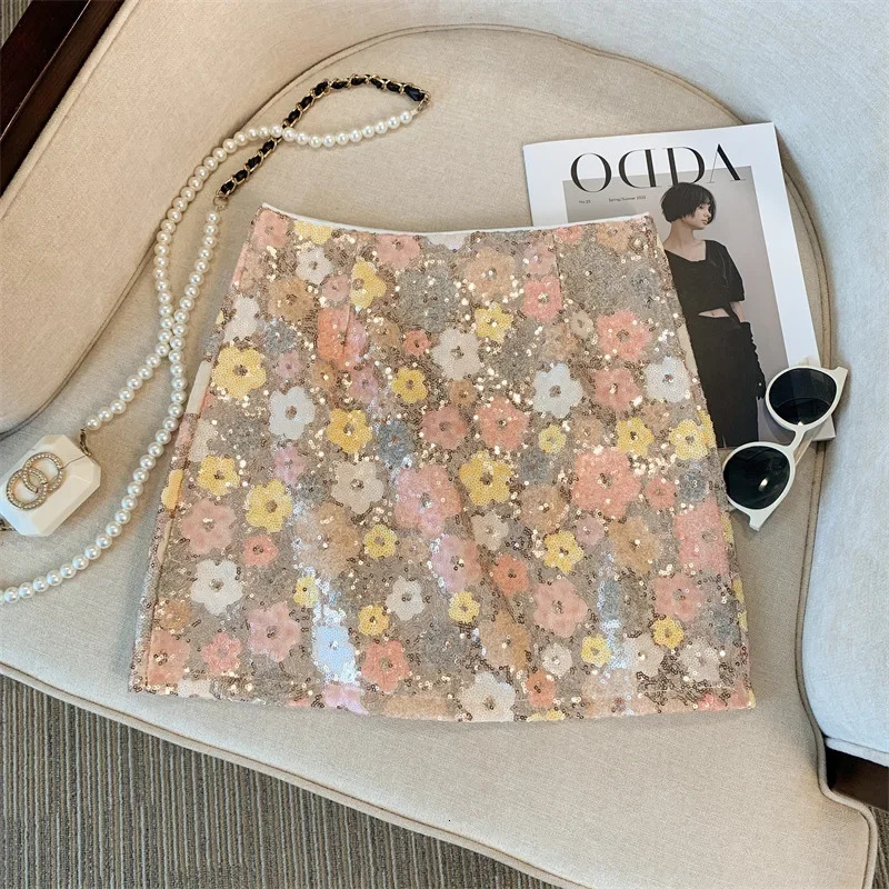 Skirt Westernstyle highend waist slim antiexposure summer and autumn heavy industry silver sequined flower temperament skirt 250311