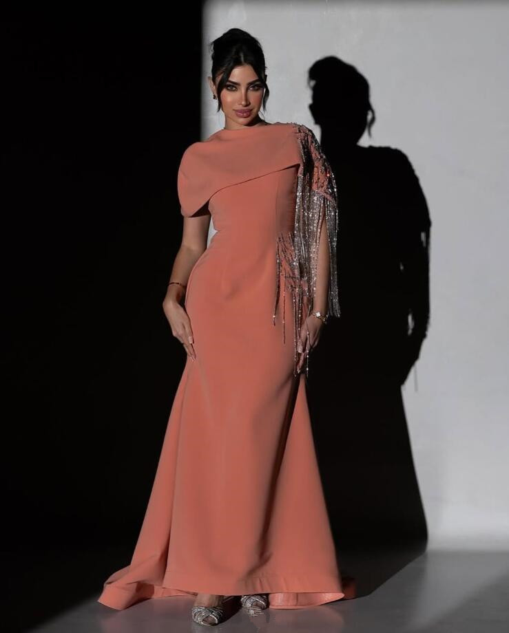 Peack Pink Long Prom Occasion Dresses with Sleeve Sparkly Tassel Customsized Saudi Arabic Dubai Evening Gown Garment